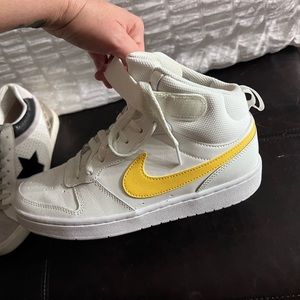 Nike High Top Sneakers women’s size 8.5, Youth size 6.5